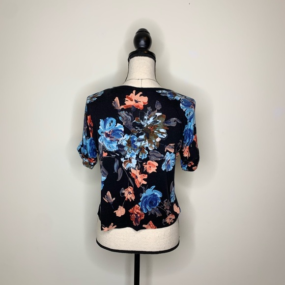 American Rag • Cropped Floral Top - Picture 4 of 5